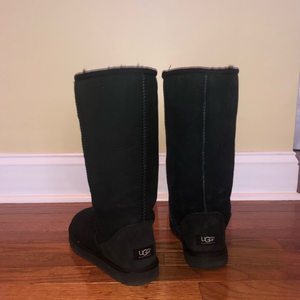 Tall UGG boot